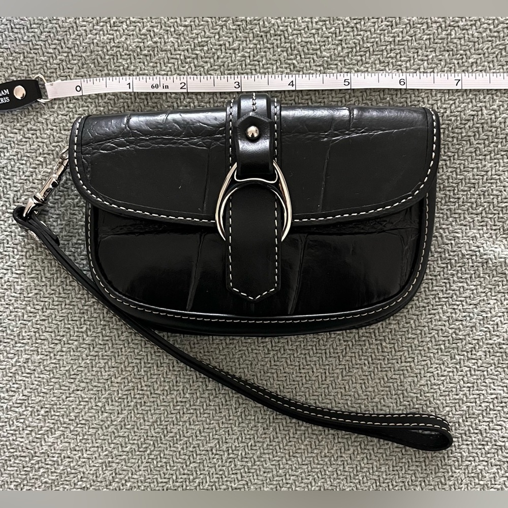 Dooney & Bourke Black Croc-Embossed Wristlet Clutch with Contrast Stitching